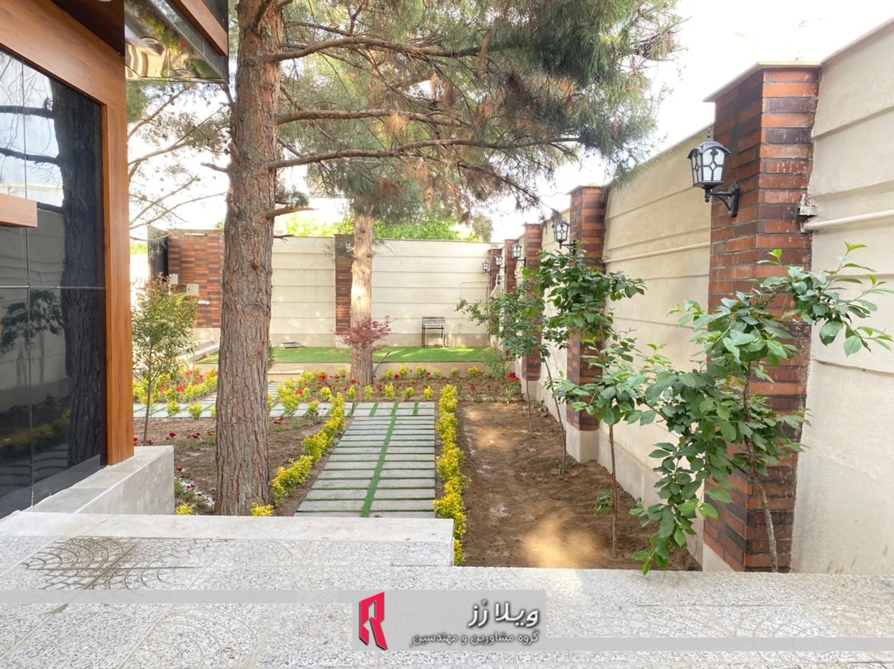 باغ ویلا 450 متری بر اصلی خیابان ایران‌زمین ماهدشت کد 412